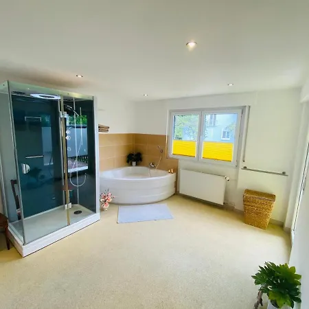 Premium Ferienwohnung Traumgarten 盖恩霍芬